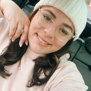 Meet your Posher, Catherine